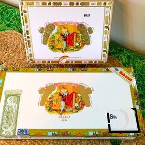 FREE WITH PURCHASE*****

Romeo y Julieta cigar boxes set of 2